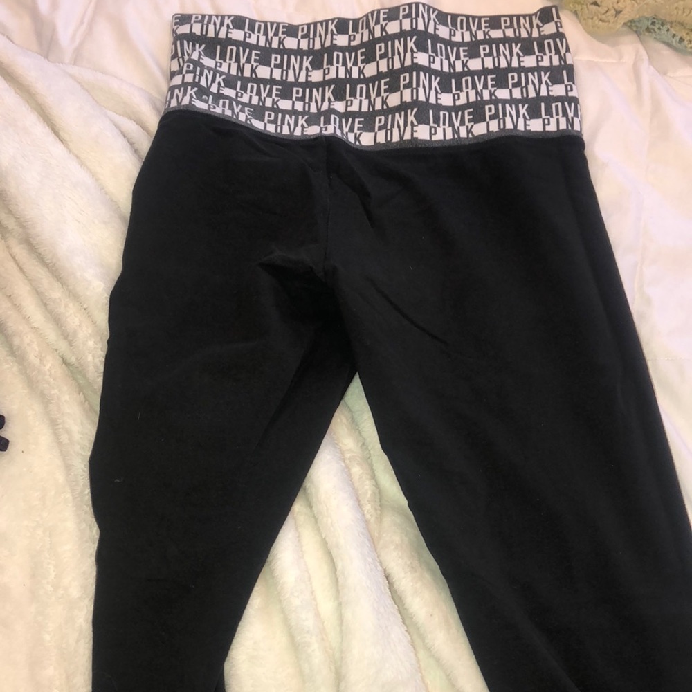 PINK crop leggings